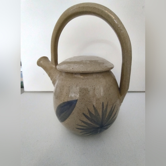 Sonny Fletcher Delph Blue Daisy vintage pottery pitcher W/ lid - Picture 2 of 11